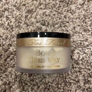 NWT Too faced Ethereal translucent setting powder